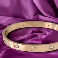 Luxury Rose Gold Screw Motif Bracelet – Waterproof & Elegant