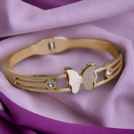 Elegant Butterfly Bracelet – Waterproof & Stylish