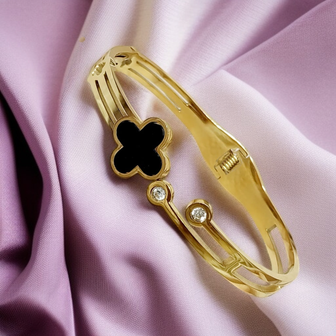 Elegant Gold Black Clover Bangle Bracelet