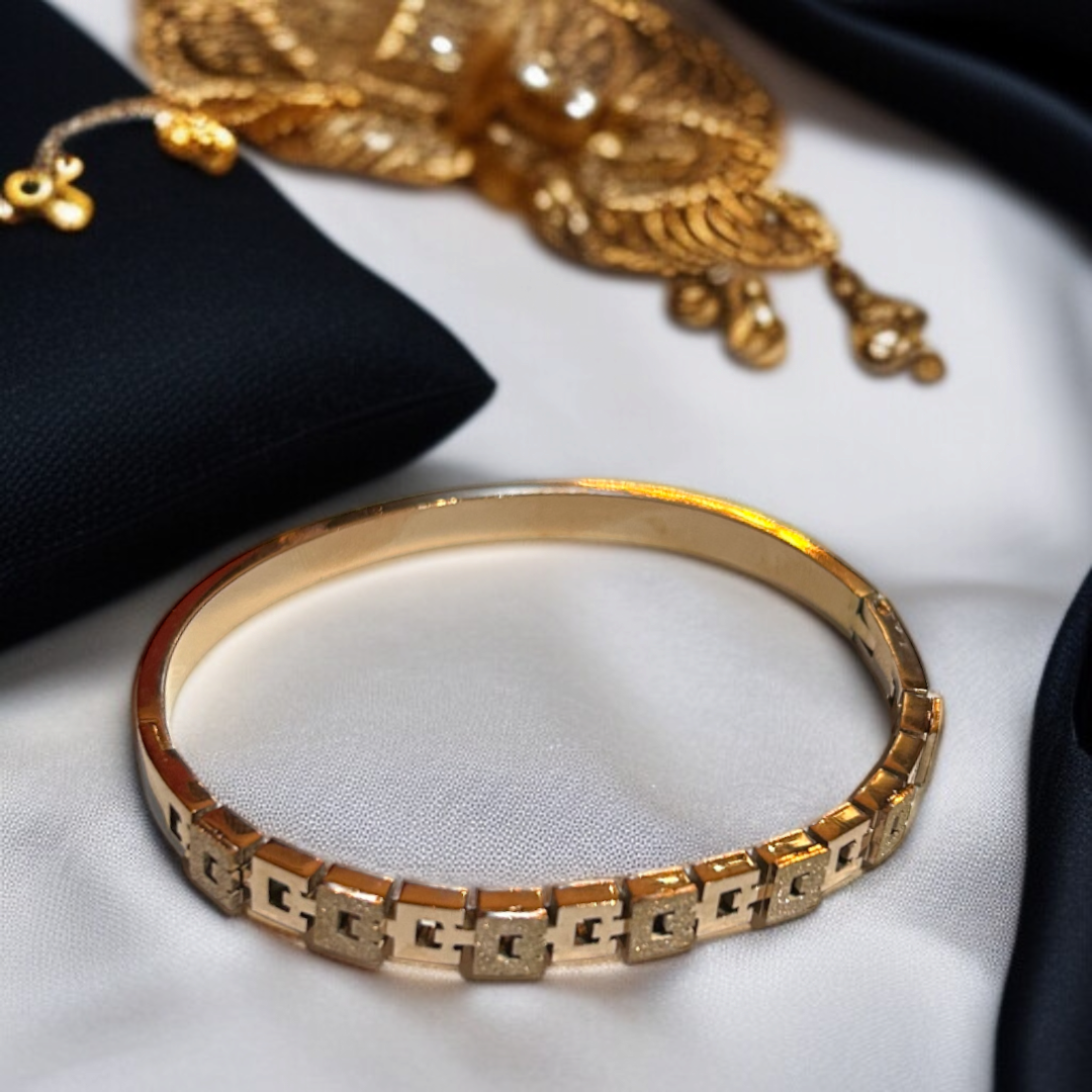 Timeless Elegance Gold-Plated Anti-Tarnish Bracelet